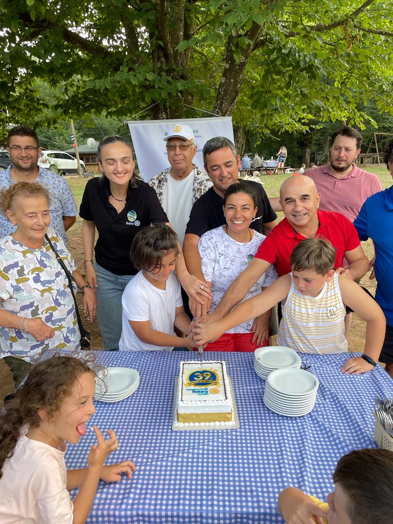 KDZ.EREĞLİ ROTARY KULÜBÜ 39.KURULUŞ YILDÖNÜMÜNÜ KUTLADI