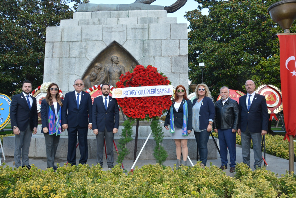 29 EKİM ATATÜRK ANITINA ÇELENK KOYMA - Rotary 2430. Bölge