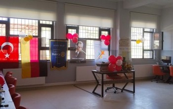 ALMANYA MÜHLACKER ROTARY KULÜBÜ İKİZ KULÜP PROJESİ BİLİŞİM TEKNOLOJİ SINIFI