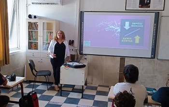 Akdeniz Okullarında  Dr. Devrim Akdağ tarafından Sepsis semineri projemiz