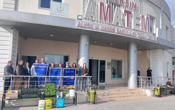 Amatem merkezine Kitap, Fide, Gübre, Zirai İlaç, Sulama ve ilaçlama pompası bağışı