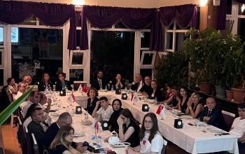 Bir Fidan Yetiştiriyoruz