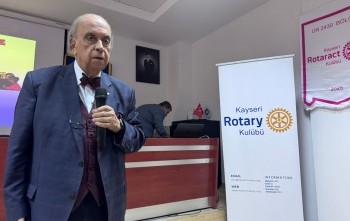 Bölge konuşmacı bankası kaynağından en az iki kişinin toplantılara katılarak, konuşmacı konuk olarak değerlendirilmesi