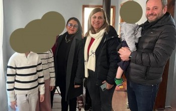 BİR FİDAN YETİŞTİRİYORUM