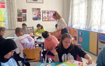 ENGELLERİ SANAT İLE AŞIYORUZ RESİM ATÖLYESİ