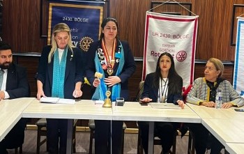 Hamisi olduğumuz Eskişehir Rotaract kulübü ile ortak toplantı yapyık
