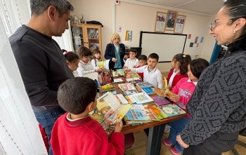 Köy Okullarında Kütüphane oluşturarak okuma günü gerçekleştirmek
