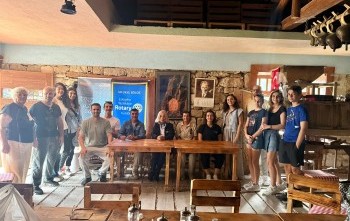 Mutat toplantıda bölge bültenininden haberleri değerlendirmek