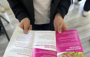 Nesli Tükenen Canlılar - Sevgi Çiçeği