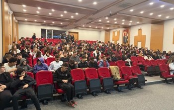 Siber Zorbalık Eğitici Eğitimine 2 Kişi Katılım