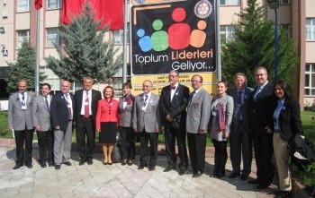 Toplum Liderleri Geliyor