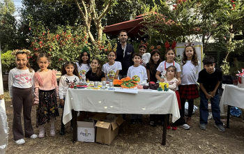 Ziçev Boyama Atölyesi Ürünlerinin Yılbaşı Panayırında Sergilenmesi