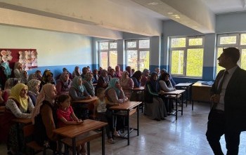 dezavantajlı bölgelerde, bir ya da birden fazla etkinlikte en az 25 kadının katıldığı toplantı  düzenlemek