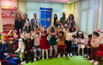 ÇOCUKLAR İÇİN DİŞ TARAMA VE DİŞ BAKIMININ ÖNEMİ