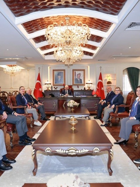 Adana Seyhan RK. "Valimiz Yavuz Selim Köşger 'i ziyaret etti"