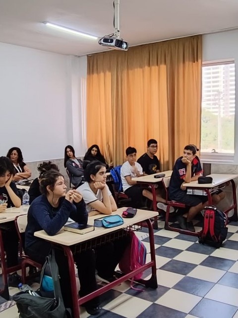 Akdeniz Okullarında  Dr. Devrim Akdağ tarafından Sepsis semineri projemiz