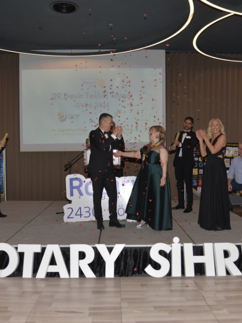 Güney Rotary Devir Teslim Töreni