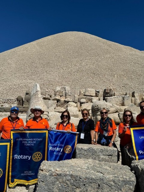 Adana Seyhan Rotary,Engellilerle Nemrut'a Zirveye Tırmanıyoruz.