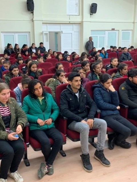 ÖĞRENCİLERE “SİBER ZORBALIK” EĞİTİMİ