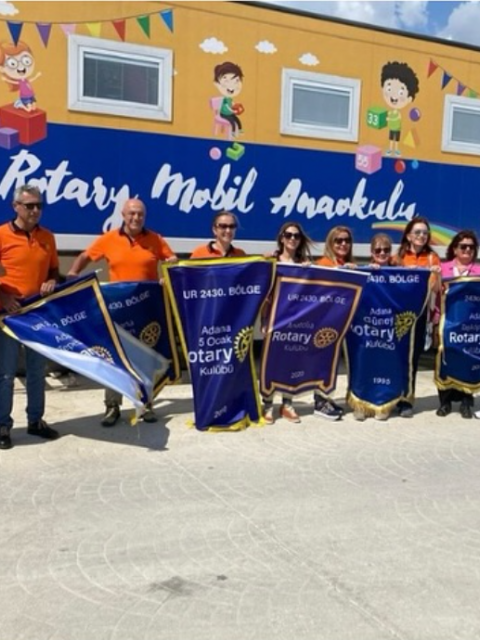 Soğuk Havada Sıcak Kalpler: Rotary'den Çocuklara Özel Armağan