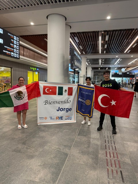 Adana Koza  RK. "Uzun Dönem Gençlik Değişim Öğrencisi"