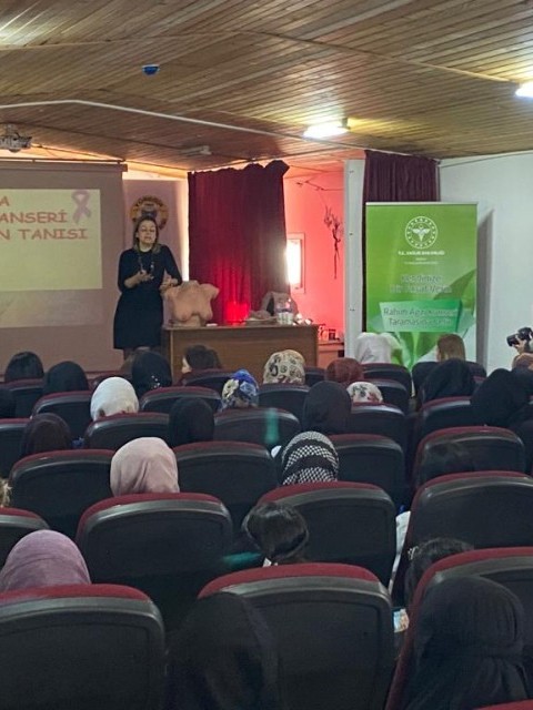 Adana Rotary Kulübü, Adana Taşköprü ve  Anatolia Rotary Kulüplerinin de katılımıyla “Meme Kanserinde Erken Tanı Eğitim Semineri” Düzenledi