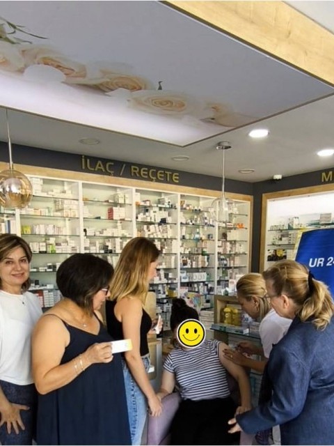 Güney Rotary Serviks Kanseri konusunda farkındalık yaratmak amacıyla iki küçük genç kızımıza ( (12 ve 16 yaşında) 9 proteinli HPV aşısı yaptık.