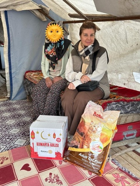 ROTARY ADIYAMAN'DA RAMAZAN YARDIM KOLİLERİ DAĞITTI