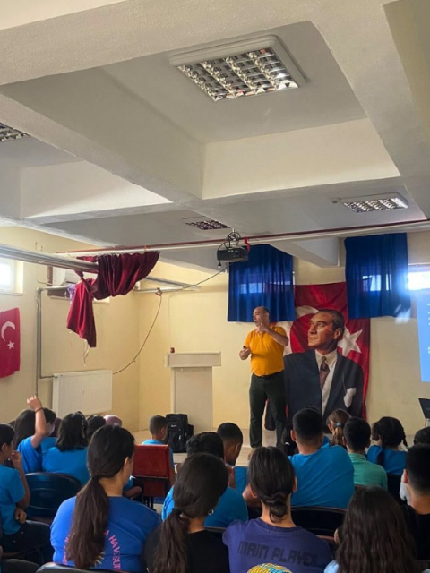 Adana Koza Rotary Kulübü ile Tarihe Yolculuk: Bilim Eğitimiyle Öğrenciler Bilgilendi