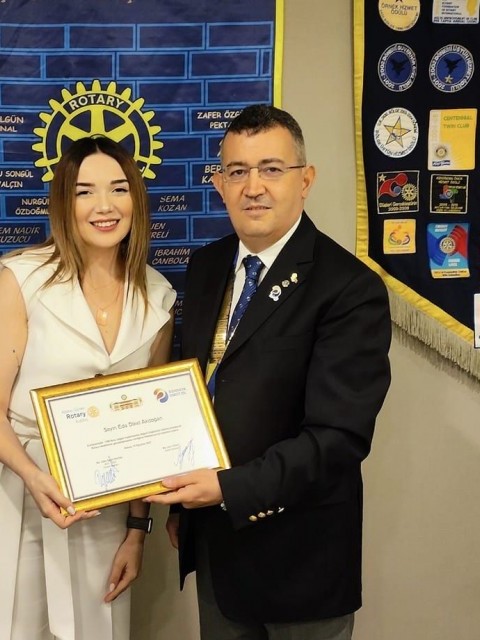 Adana Güney Rotary  konuşmacımız Eda Dikel Akdoğan'dı.