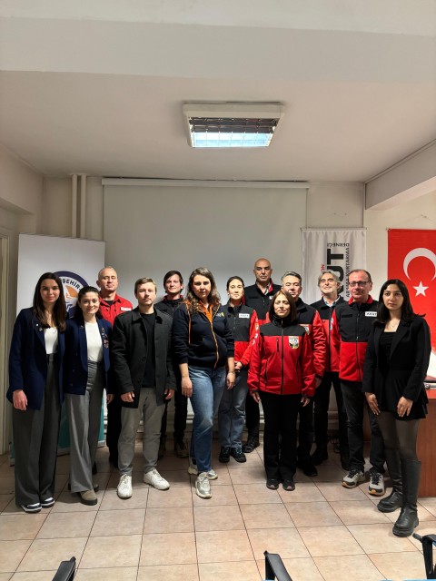Eskişehir Gordion Rotary, Rotaract ve Interact Kulüpleri'nden Akut ile Deprem Bilinçlendirme Semineri