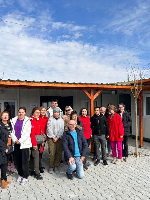 ROTARY’DEN EĞİTİME VE ÖĞRENCİLERE KÜTÜPHANE DESTEĞİ