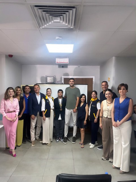 Adana 5 Ocak Rotary Kulübü Sağlık ve Eğitimi Aynı Çatıda Buluşturdu