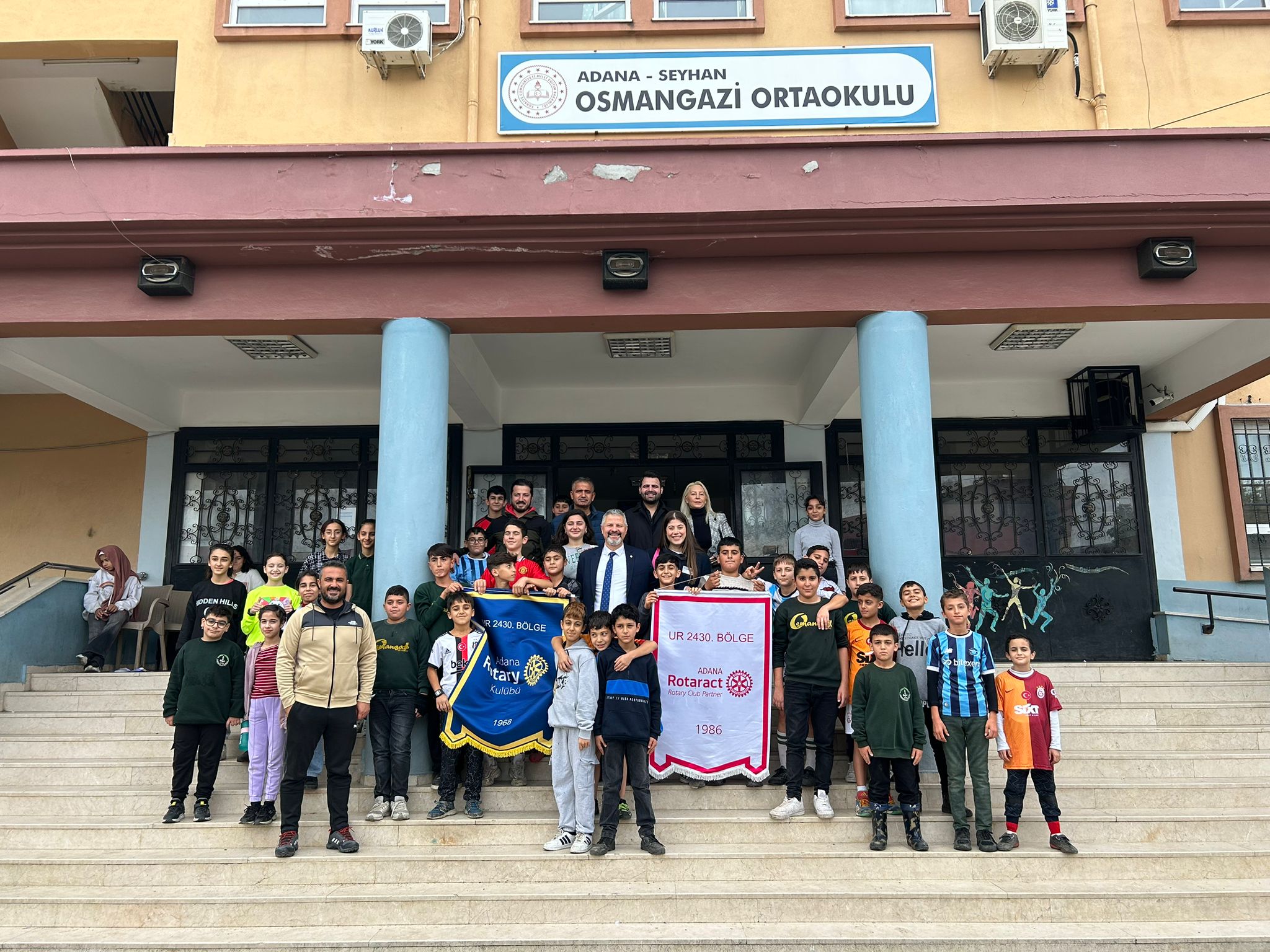 Adana Rotary Kulübü Adana Rotaract Kulübü’nün gerçekleştirdiği “Son Dersimiz Beden!: Haydi Çocuklar Bahçeye