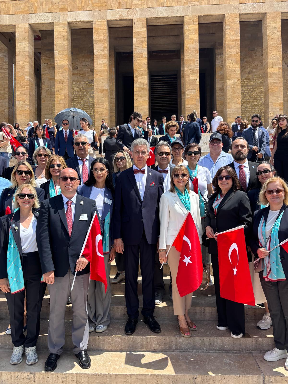 Adana Koza Rotary Kulübü Anıtkabir Ziyaretinde