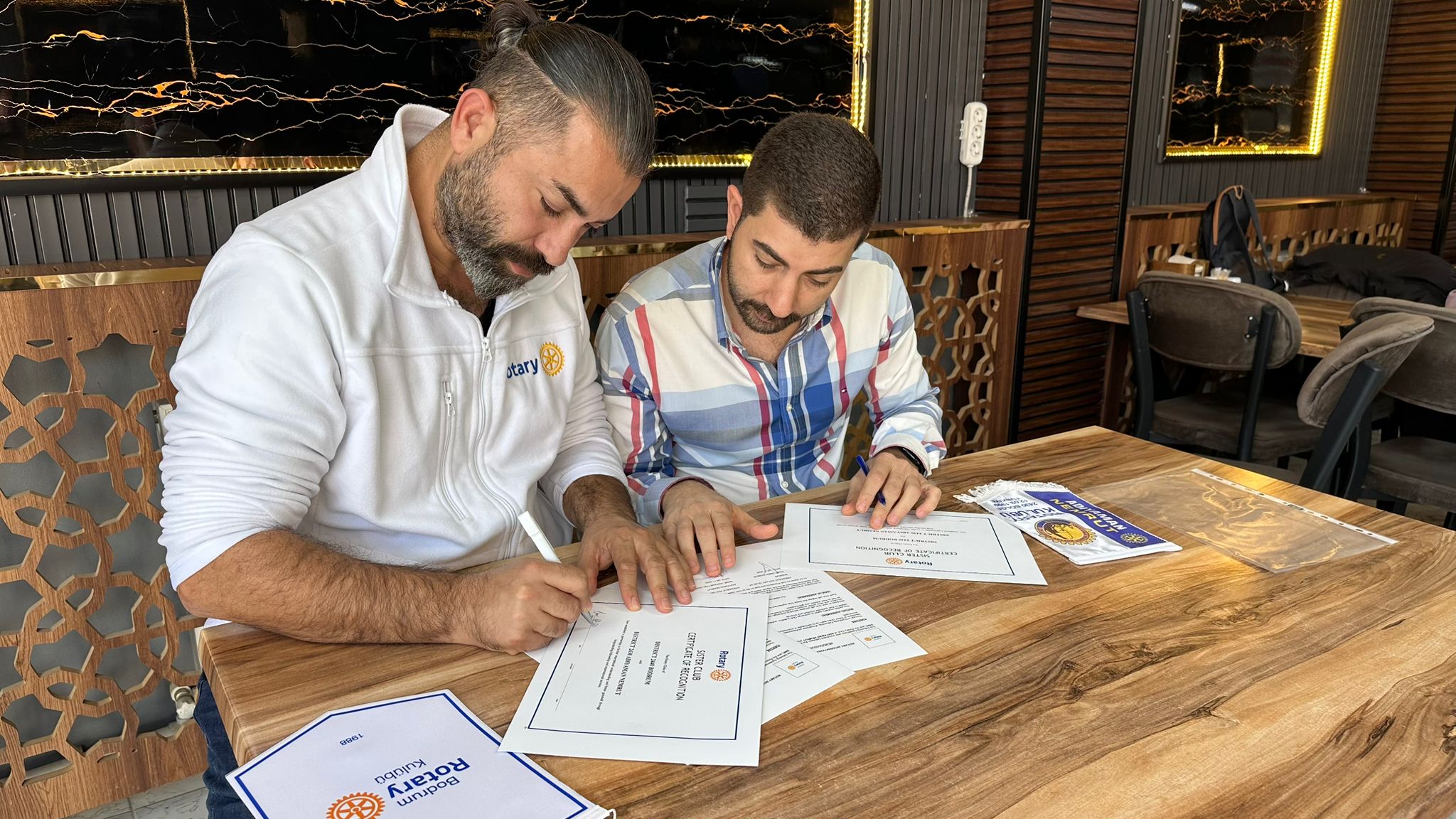 ROTARY’DEN DEPREM BÖLGESİNDE KARDEŞLİK KÖPRÜSÜ