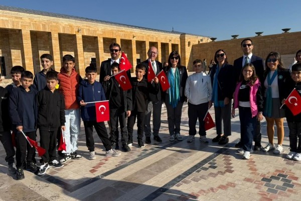 Adana Koza RK. "Atatürk 'e Gidiyorum"