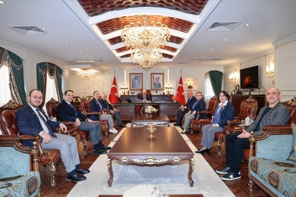 Adana Seyhan RK. "Valimiz Yavuz Selim Köşger 'i ziyaret etti"