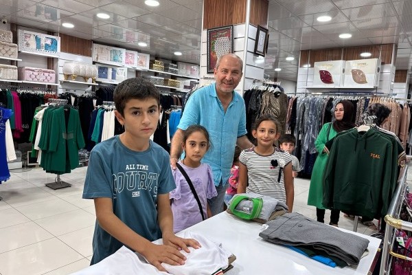 ROTARY’DEN ÖĞRENCİLERE OKUL KIYAFETİ DESTEĞİ