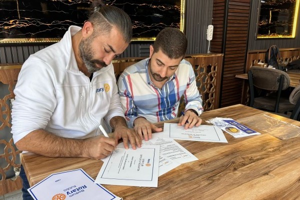 ROTARY’DEN DEPREM BÖLGESİNDE KARDEŞLİK KÖPRÜSÜ