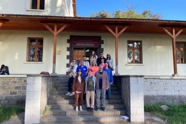 Adana Rotary Kulübü ve Adana Interact Kulübü Interact Haftasında Tarihi Düziçi Köy Enstitüsü Yerleşkesi İçinde Bulunan Eğitim Müzesi Gezisine Katıldı
