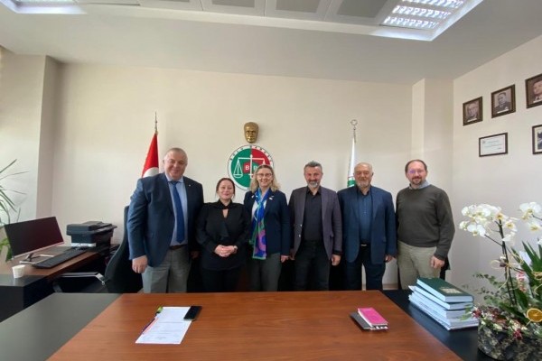 Bolu Rotary Kulübü Yönetim Kurulu, Bolu Baro’sunu ziyaret etti.