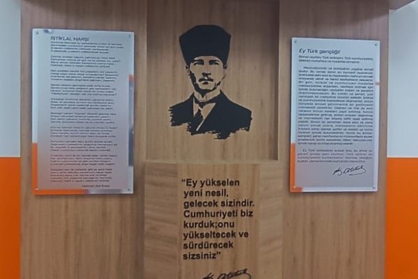 Adana Güney Rotary Hürkuş Anaokulu Atatürk Köşesi