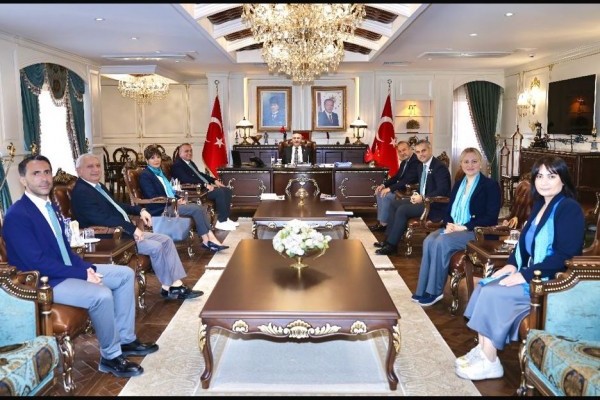 Adana Rotary Kulübü olarak Sayın Valimiz Yavuz Selim Köşger'i ziyaret ettik.