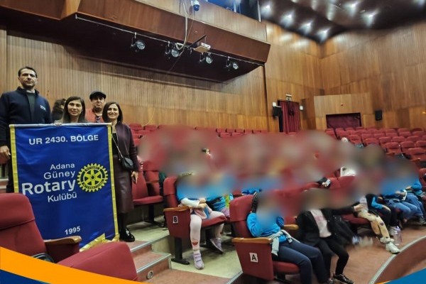 Adana Güney RK Dünya Çocuk Hakları Günü Tiyatro Etkinliği