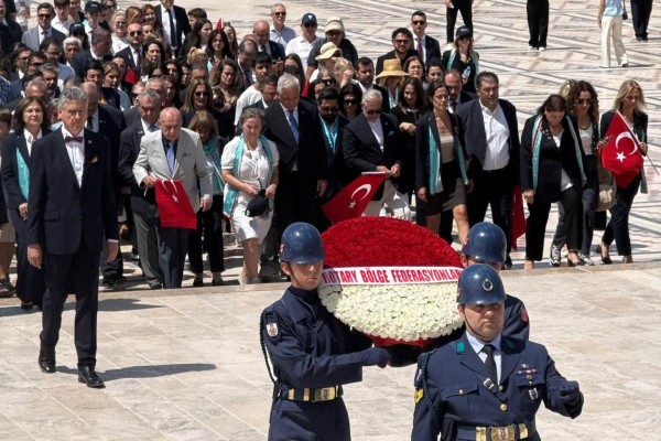Rotaryenler Anıtkabir de