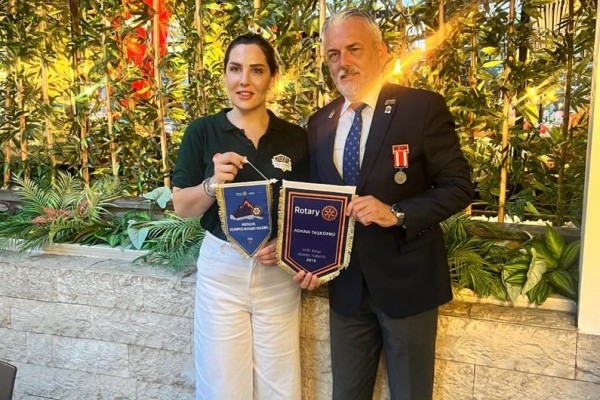 ANTALYA OLİMPOS ROTARY KULUBÜ BAYRAK DEĞİŞİMİ