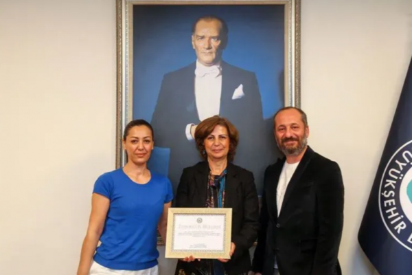 Yardım kampanyası için teşekkür belgesi