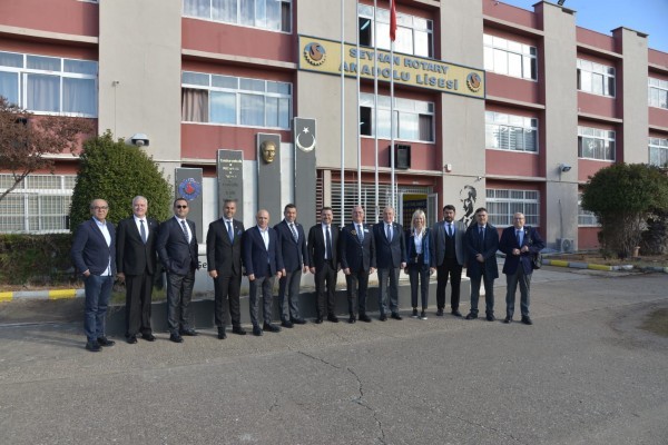 Adana Seyhan Rotary Anadolu Lisesi "Laboratuvarının açılması"