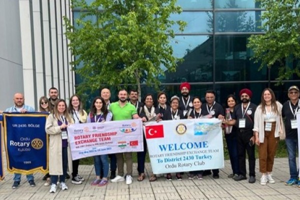 ROTARY DOSTLUK DEĞİŞİMİ PROGRAMI KAPSAMINDA ÜNYE RK OLARAK HİNDİSTAN’DAN GELEN ROTARYEN DOSTLARIMIZI AĞIRLADIK.